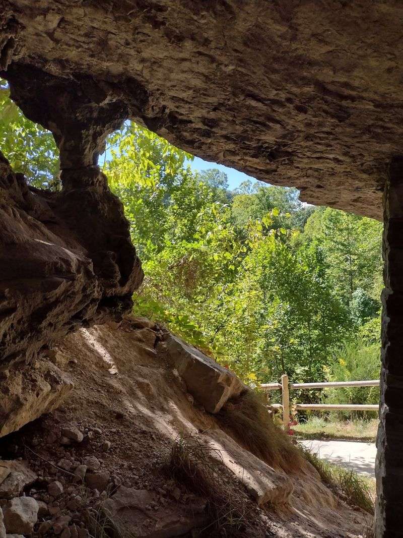 Gap Cave - Ewing
