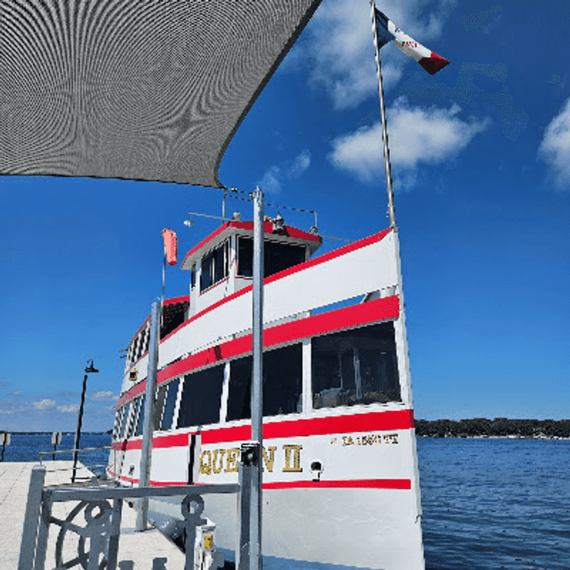 Queen II Cruises Add a Calm Chapter to the Day
