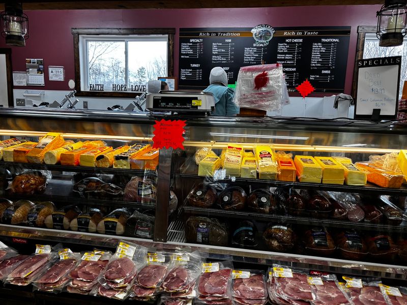 The Famous Amish Deli That's Worth the Trip