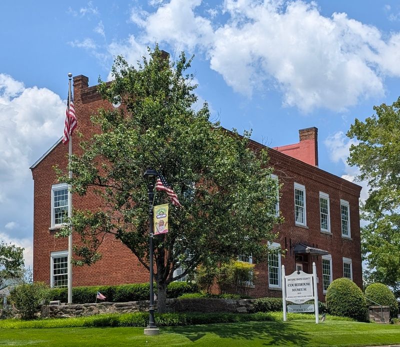 Easy To Find In The Heart Of Dahlonega