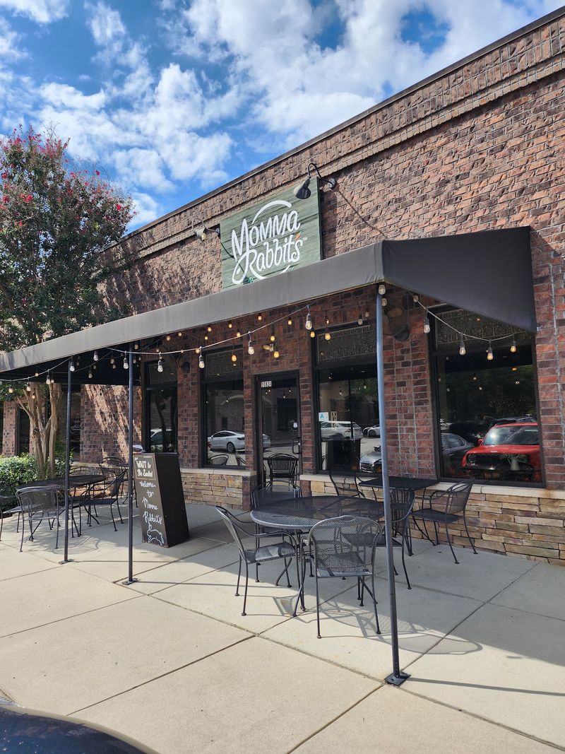 Plan Your Visit Before the Brunch Crowd Hops In