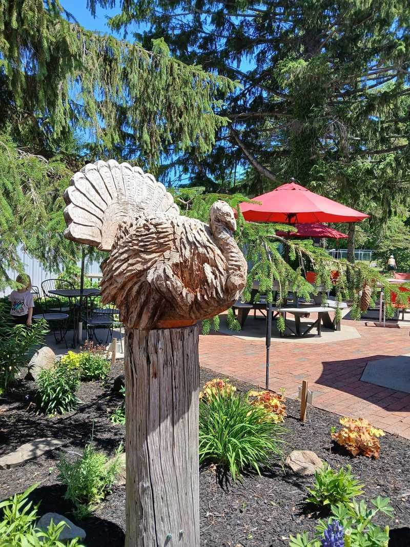 White Turkey Drive-In, Conneaut