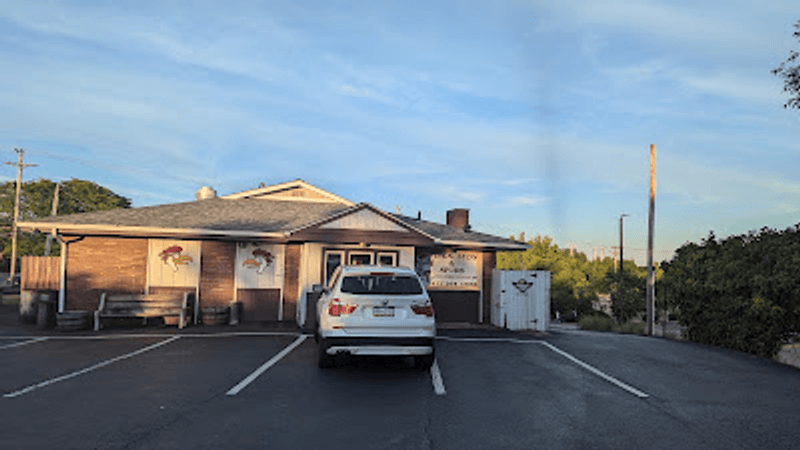 Airport-Area Stop With Real Local Flavor