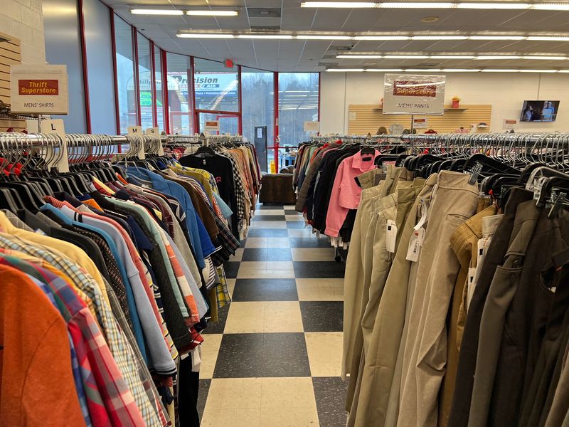 Thrift Superstore – Hiram