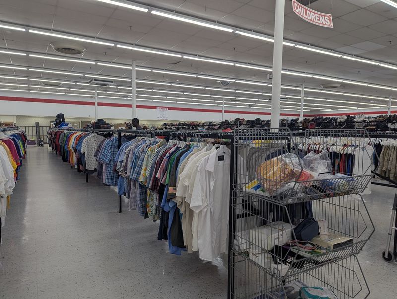 Park Avenue Thrift – Woodstock