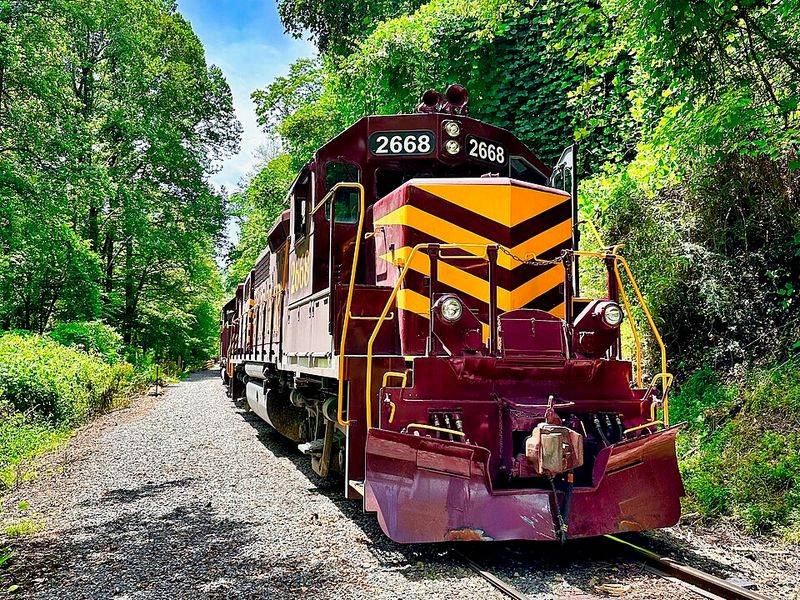 Great Smoky Mountains Railroad - Spirits on the Rail