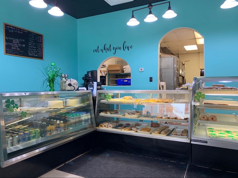 Dough & Joe Bakery - Cresco