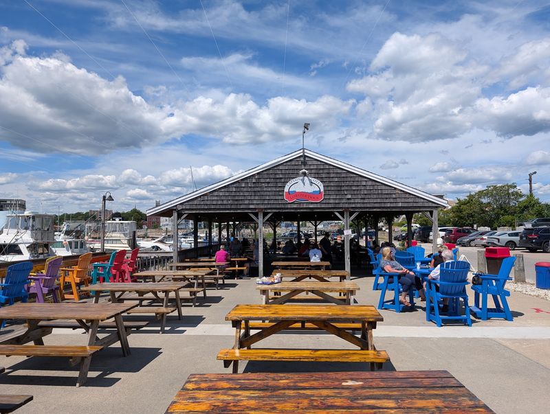 Captain Scott's Lobster Dock - New London