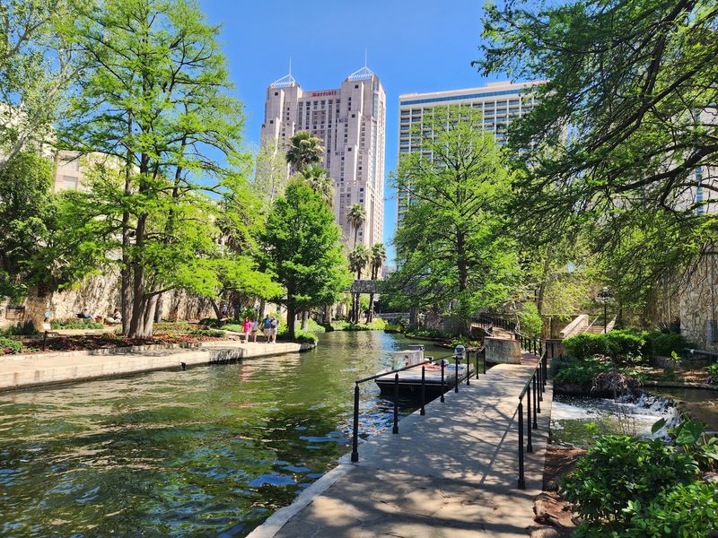 San Antonio River Walk - San Antonio