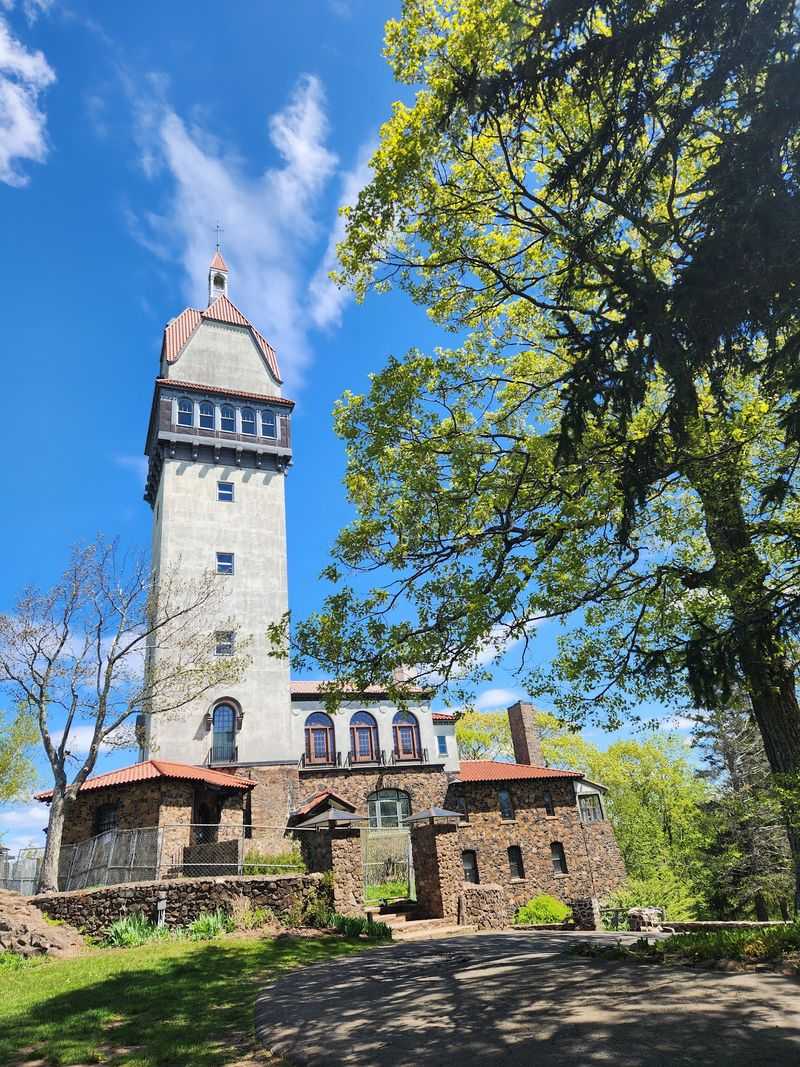 Talcott Mountain State Park, Simsbury, Hartford County,