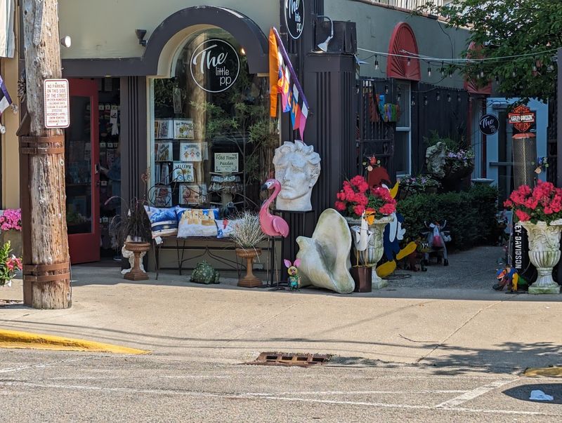 Historic Water Street: Shopping with Character