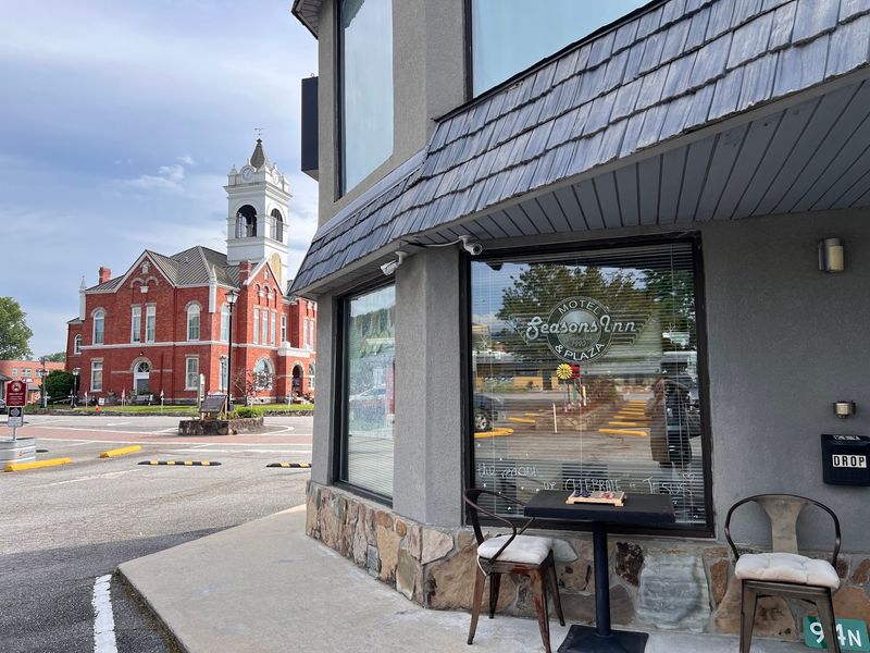 Blairsville - A Quiet Town Square With an Old-Fashioned Feel