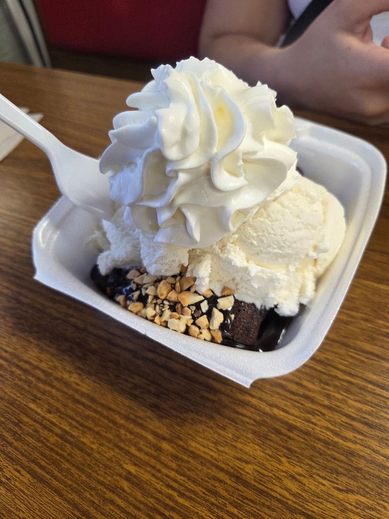 Candy's Homemade Ice Cream, Lenhartsville, Berks County