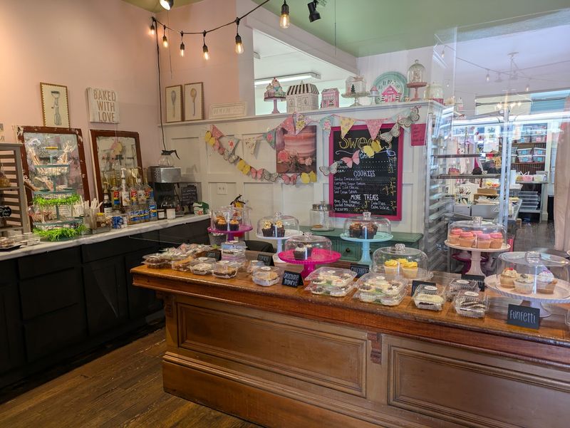 Let's Eat Cake - Urbana, Champaign County, Ohio