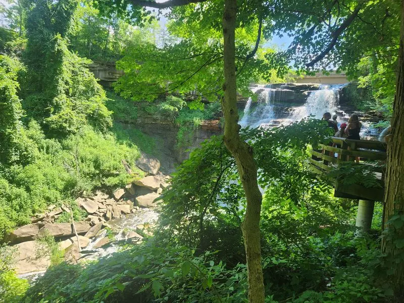 Cuyahoga Falls & Peninsula - Brandywine Falls, Canal Country & Classic Comfort Food