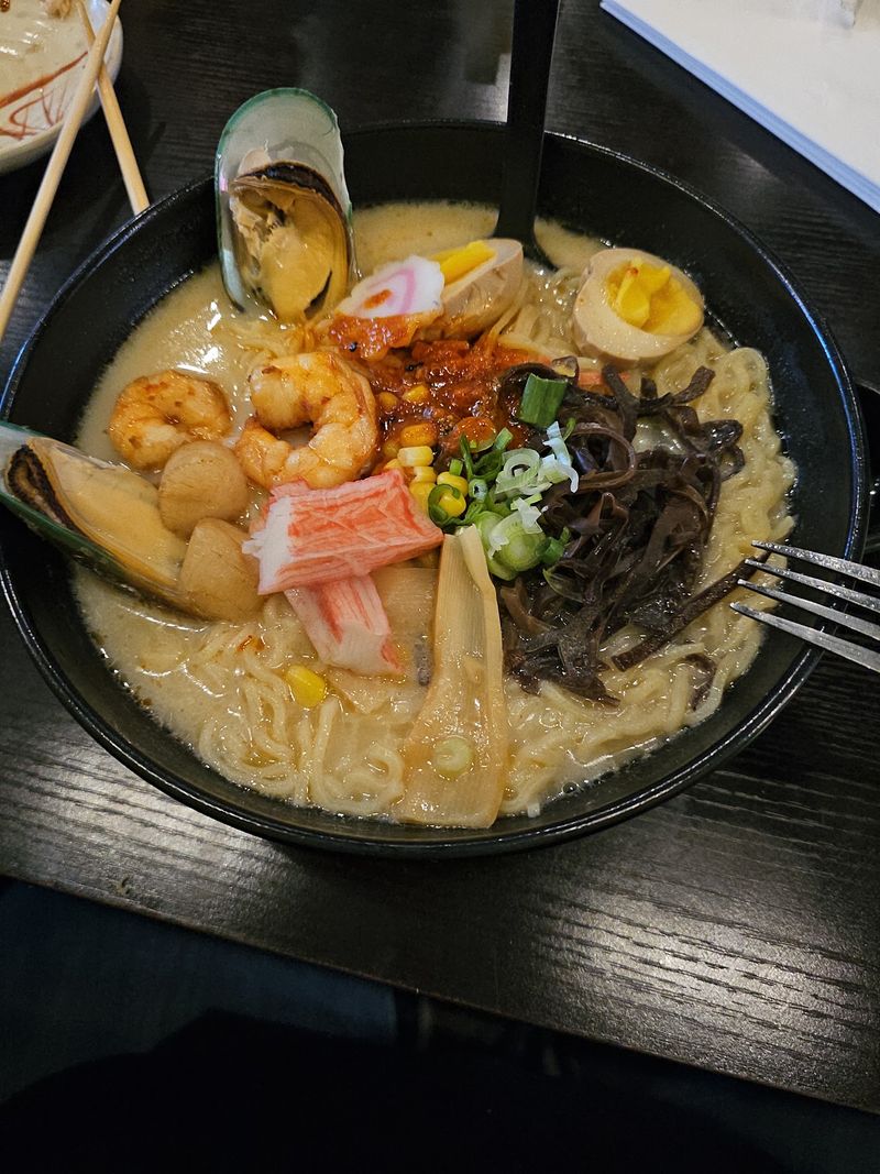 Hana Ramen Sushi, Des Moines, Polk County