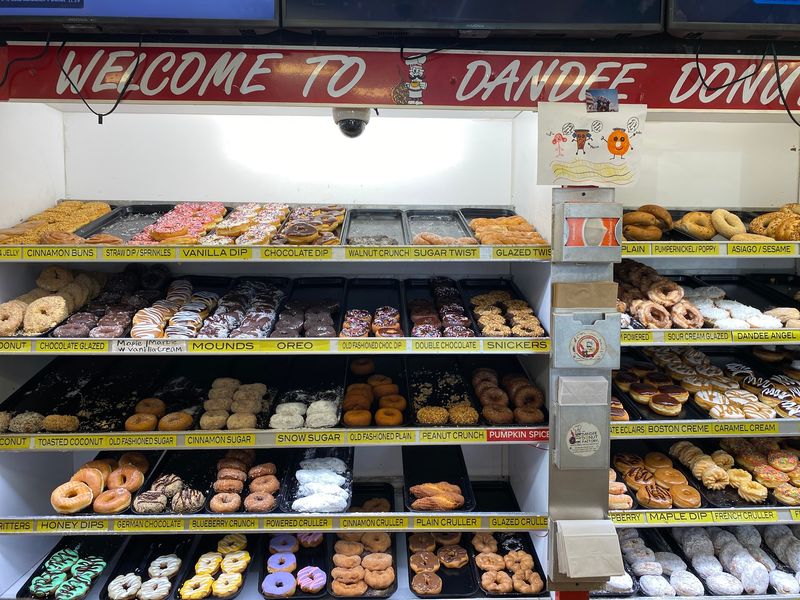 Dandee Donut Factory - Pompano Beach