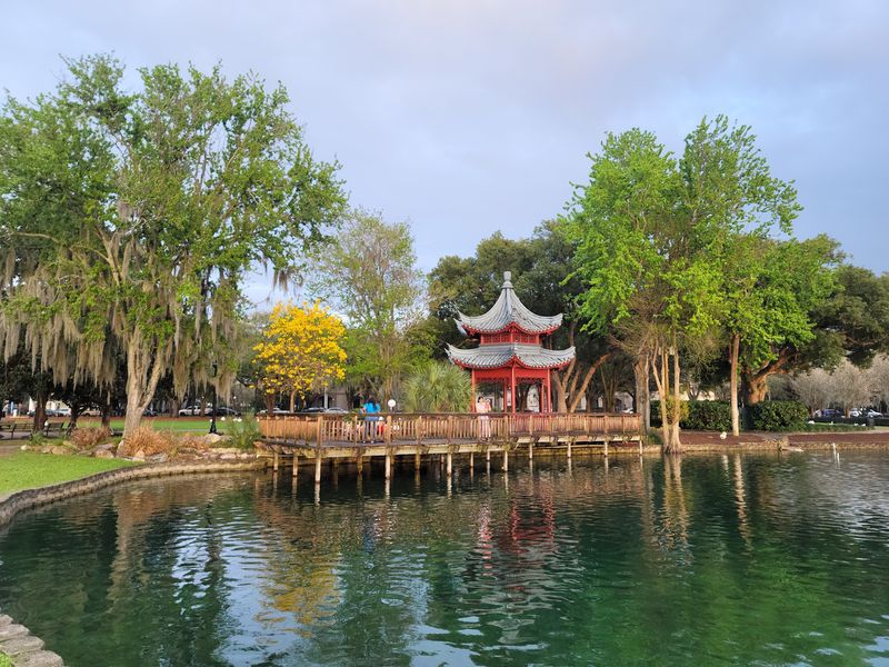 Lake Eola Park, Orlando, Orange County