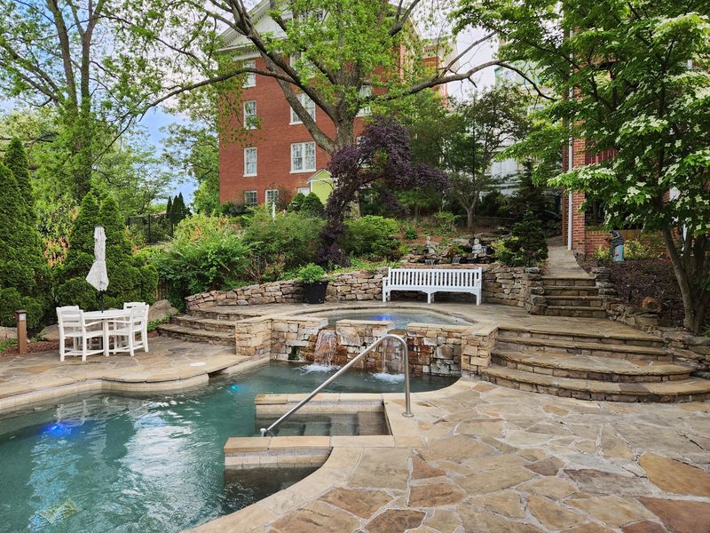 The Martha Washington Inn & Spa - Abingdon, Washington County