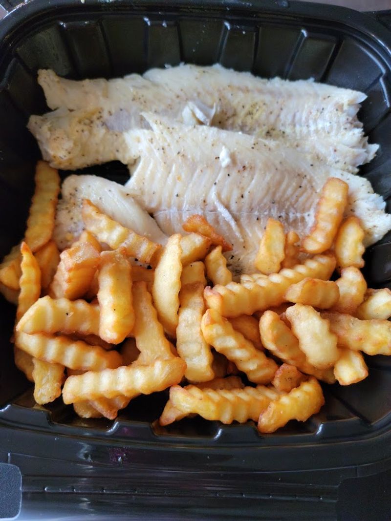 A Gluten-Friendly Fish Fry Many Families Appreciate