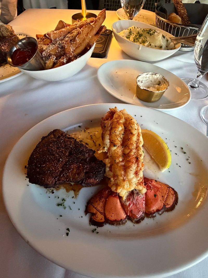 Mitchell's Ocean Club - Columbus