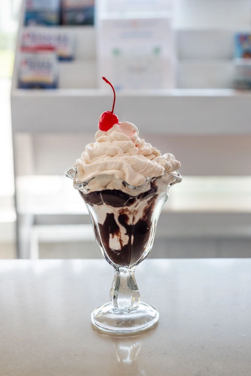Four Seas Ice Cream - Centerville