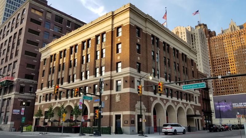 Detroit Foundation Hotel - Detroit
