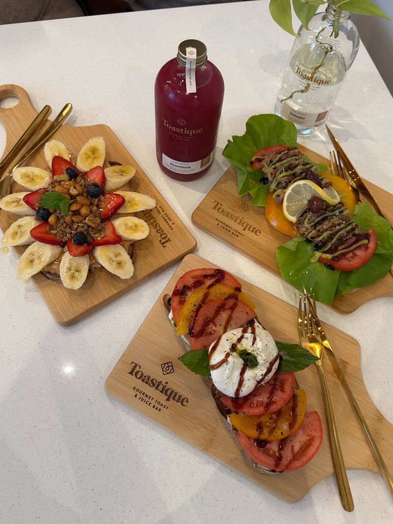 Bright Mornings at Toastique