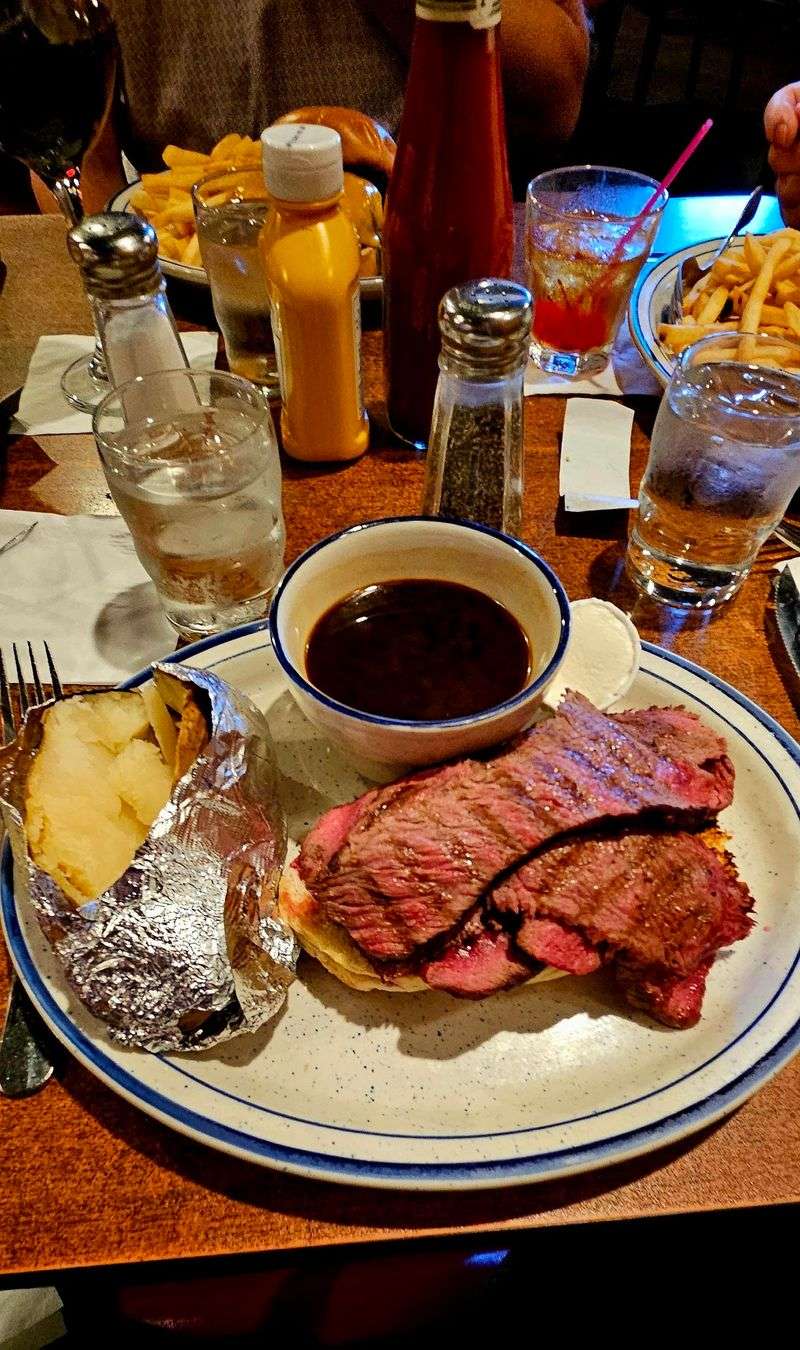 Jesse's Embers, Des Moines, Polk County