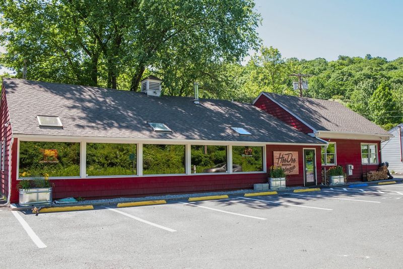 Hoodoo Brown Barbeque - Ridgefield