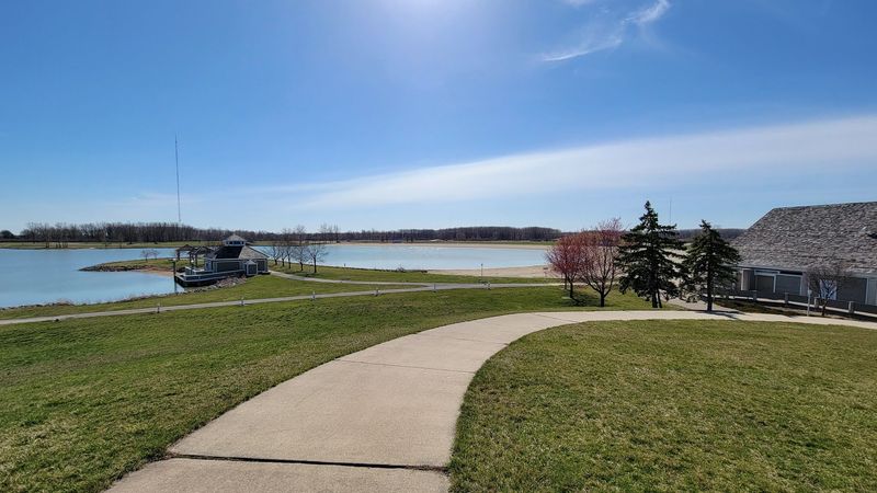 Maumee Bay State Park - A Lakeside Picnic Along Lake Erie
