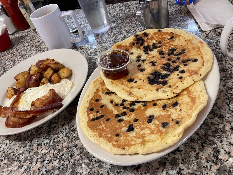 Big Portions Without Fancy Fuss