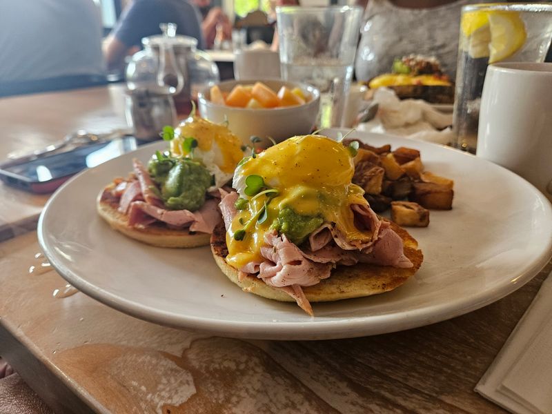 The Blue Door Café & Bakery - Cuyahoga Falls