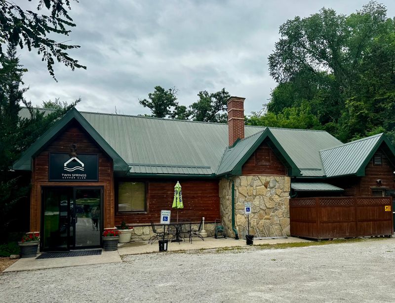 Twin Springs Supper Club - Decorah