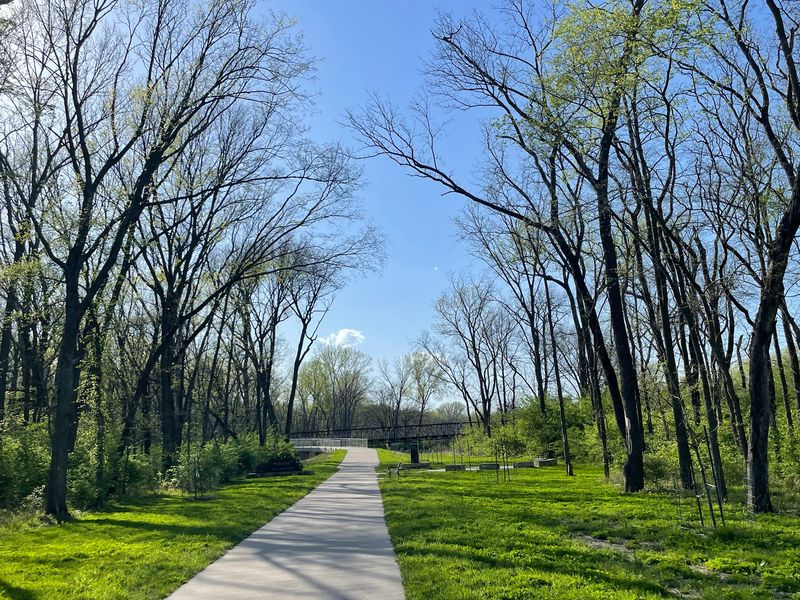 Walnut Woods State Park - West Des Moines