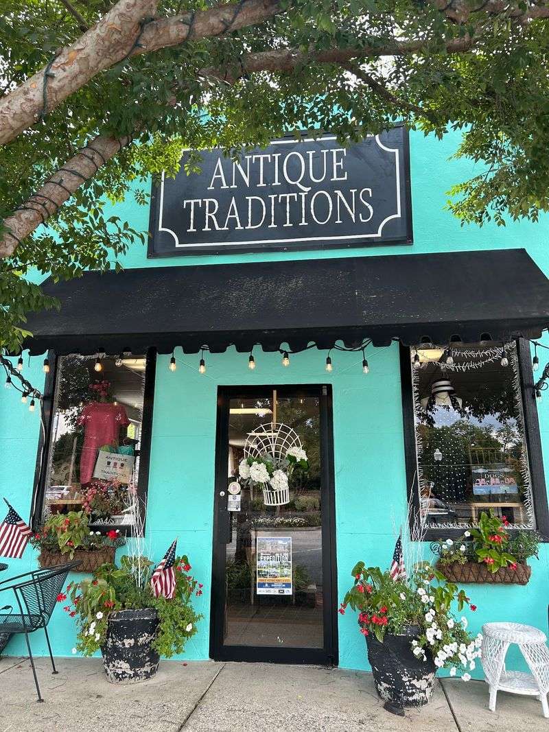 Antique Traditions, Norcross, Gwinnett County