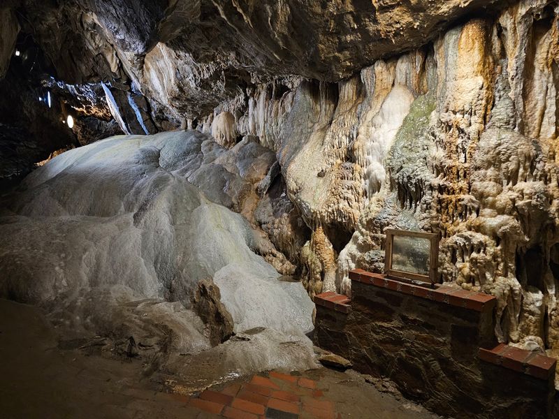 Lost River Caverns, Hellertown, Northampton County