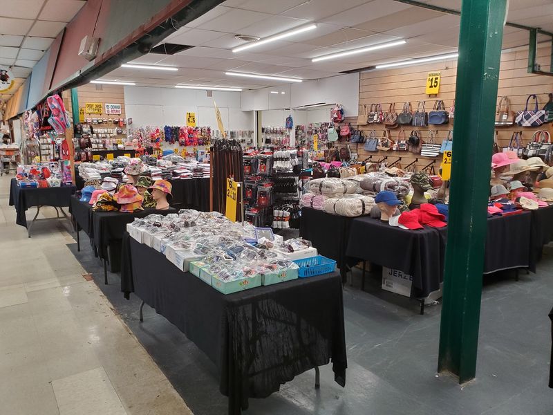 Quakertown Farmers Market & Flea Market (Quakertown)