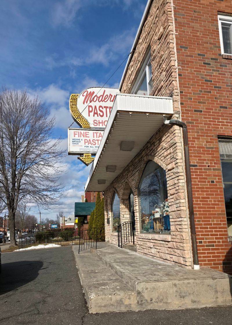 Modern Pastry Shop (Hartford)