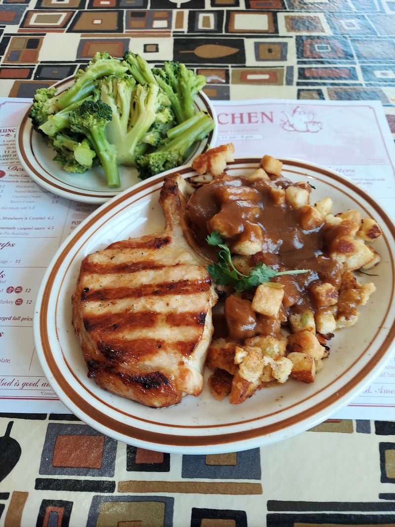 Menu Meals Give Non-Buffet Diners A Good Reason To Stay