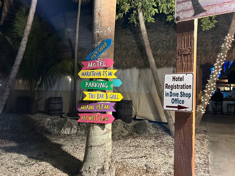 Looe Key Tiki Bar & Grill, Ramrod Key