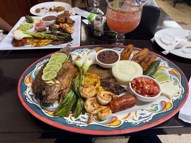 Rinc&oacute;n Latino Restaurante &ndash; Charlotte (Latin American)