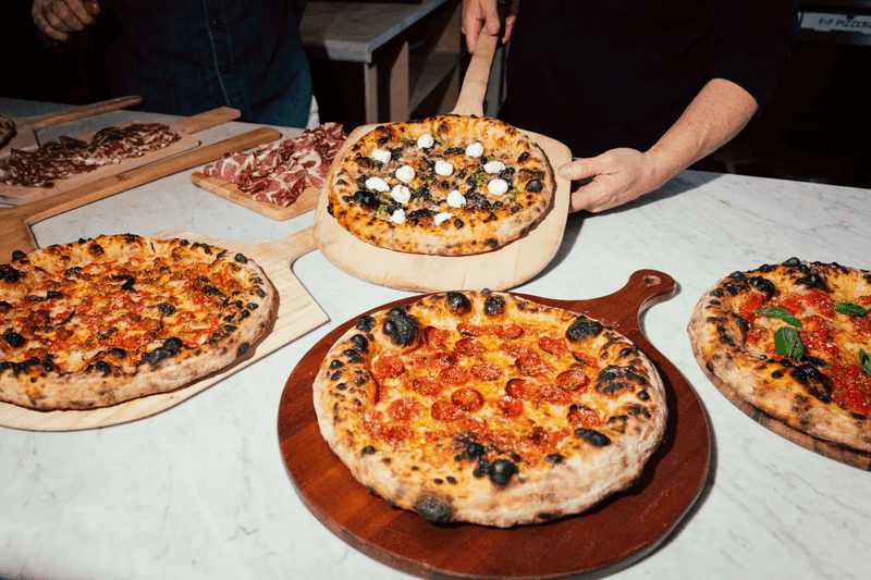 F&F Pizzeria