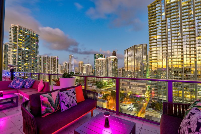 Rosa Sky Rooftop - Miami