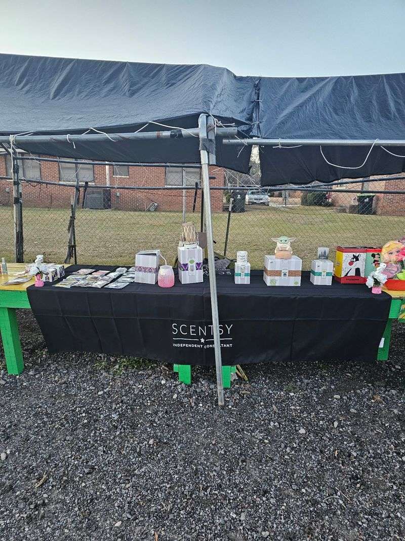 Farmers Curb Market - Douglas