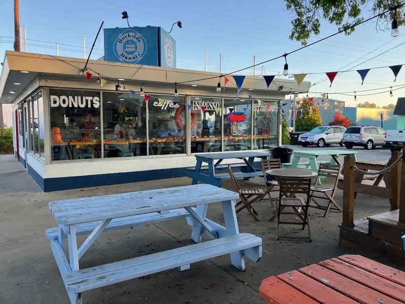 Dockside Donuts, Muskegon