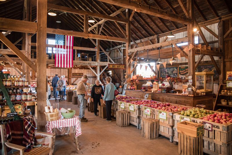 Quarry Hill Orchards, Berlin Heights, Erie County