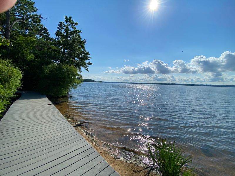 Waterfront Trails With Big-Sky Views