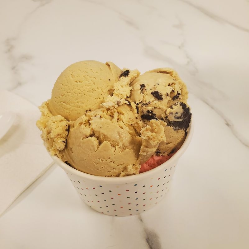 Hartzler Family Dairy&rsquo;s Ice Cream Shoppe