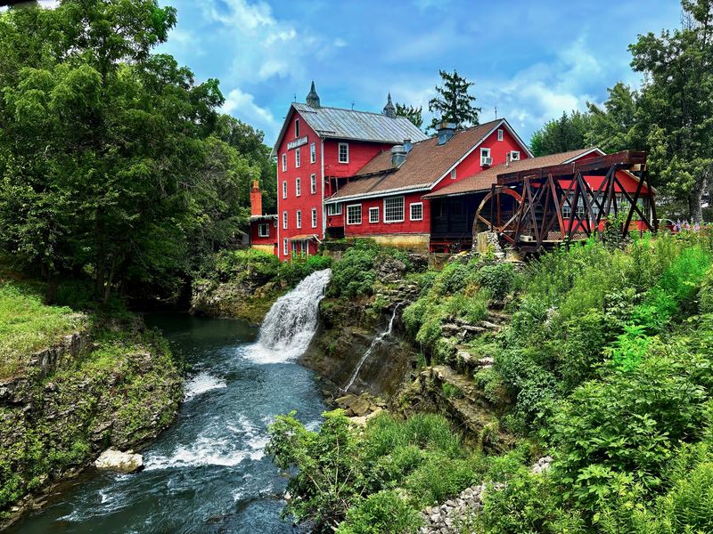 Clifton, Clifton Gorge and Historic Clifton Mill